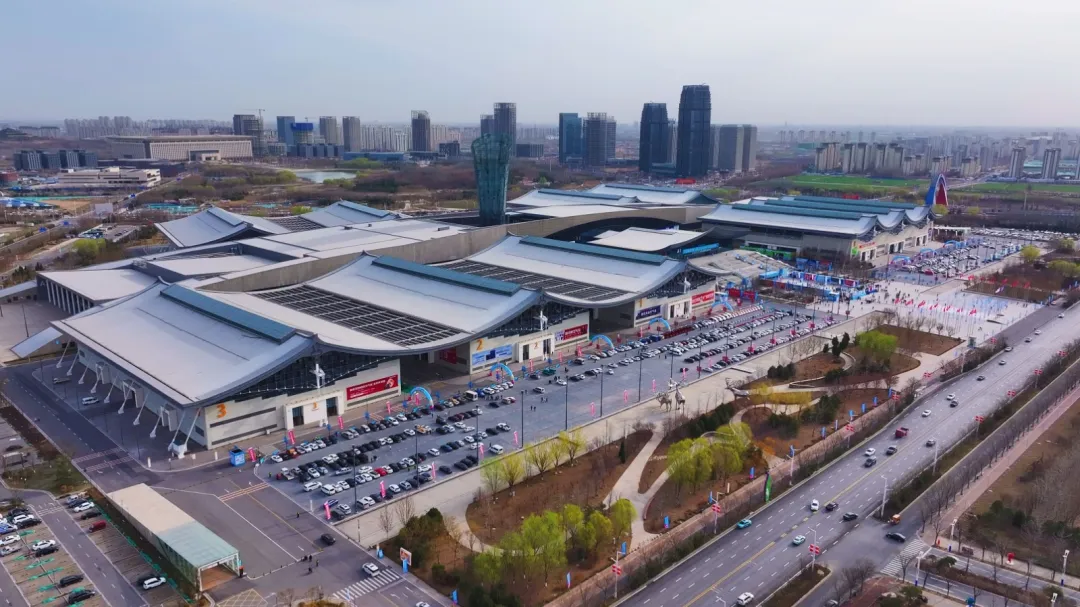 龍普股份攜2025戰(zhàn)略品類水箱參展2025HPE中國熱泵展，并為空氣能PK大舞臺(tái)提供優(yōu)質(zhì)水力模塊